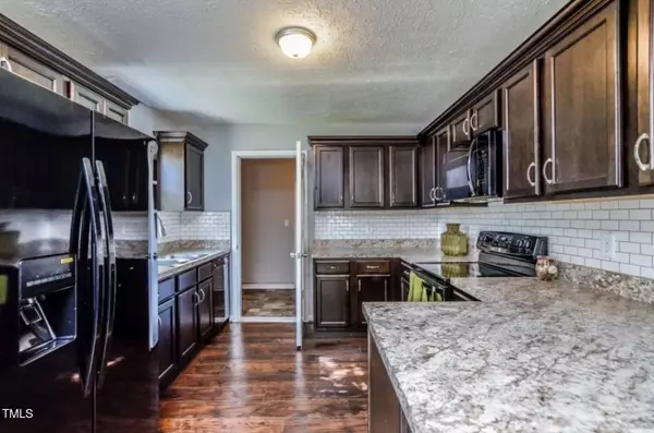 110 Elfreth Lane, Spring Lake, NC 28390