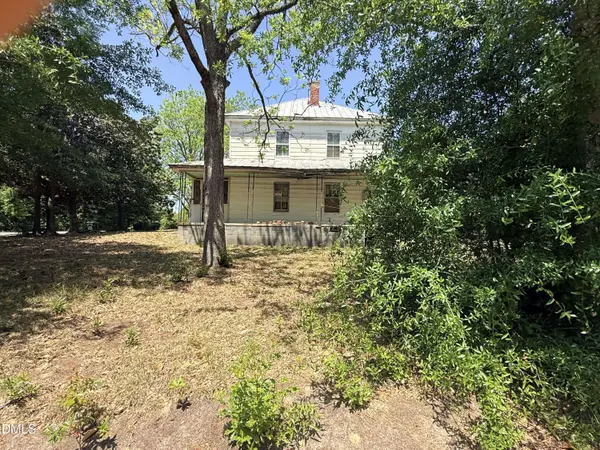 1011 W New York Avenue, Southern Pines, NC 28387