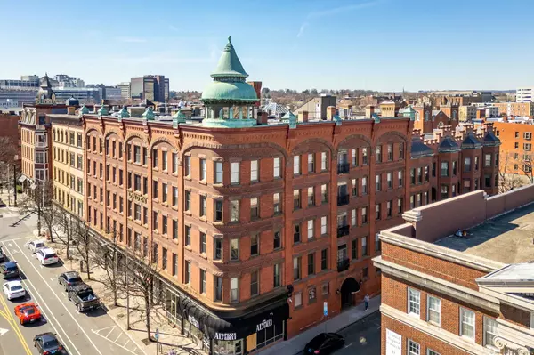 1 Linden Place #APT 312, Hartford, CT 06106