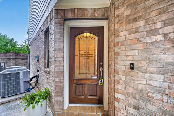 1807 Stacy Crest, Houston, TX 77008