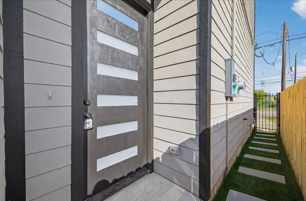 4115 Yale ST, Houston, TX 77018