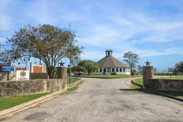 0 Ives Creek RD, Bellville, TX 77418