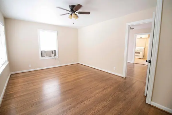 4720 Polk ST, Houston, TX 77023