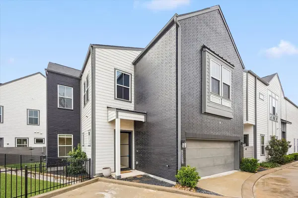 4512 Old Yale ST #C, Houston, TX 77018