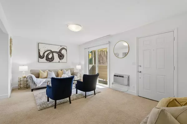 San Jose, CA 95118-2745,4970 Cherry Ave #211