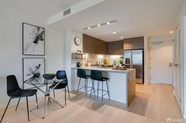 52 Innes CT #305, San Francisco, CA 94124