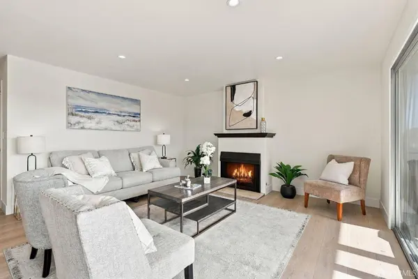 1343 Palos Verdes DR #8, San Mateo, CA 94403