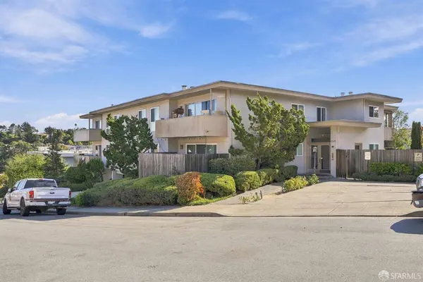 1343 Palos Verdes DR #8, San Mateo, CA 94403