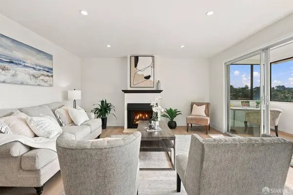 1343 Palos Verdes DR #8