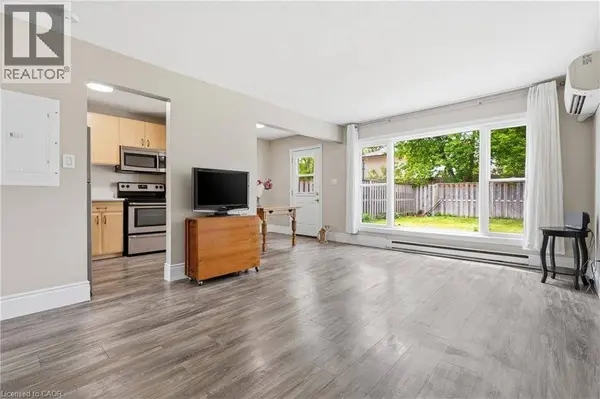 48 WINDOM RD #I, Kitchener, ON N2A2P4