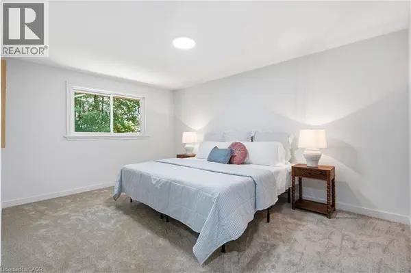 356 COLERIDGE Place, Waterloo, ON N2L2V8