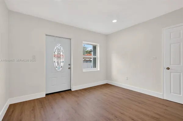 280 NW 34th St, Miami, FL 33127