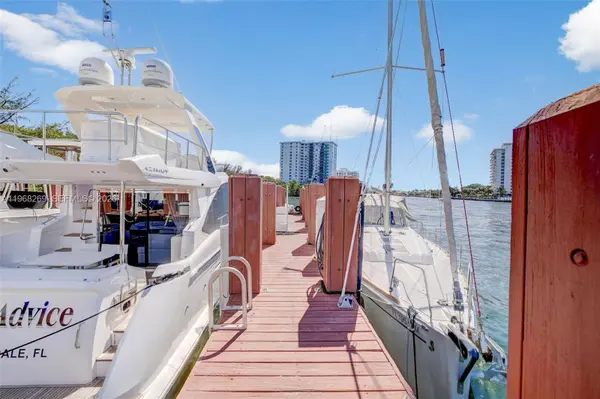 2845 NE 9th St #504, Fort Lauderdale, FL 33304