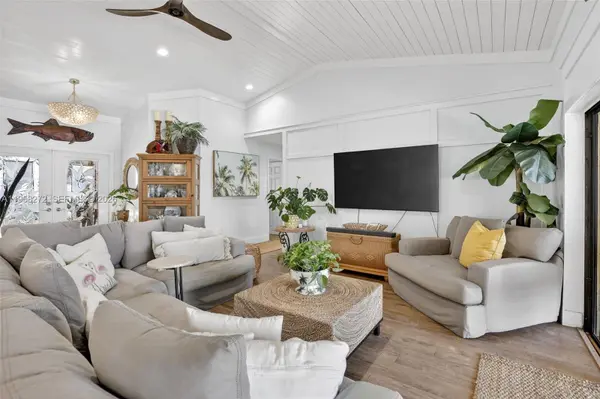 8740 SW 56th Pl, Fort Lauderdale, FL 33328