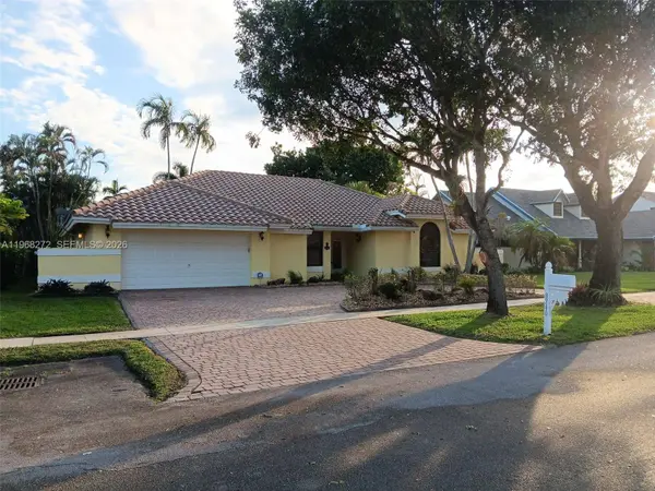 8740 SW 56th Pl, Fort Lauderdale, FL 33328