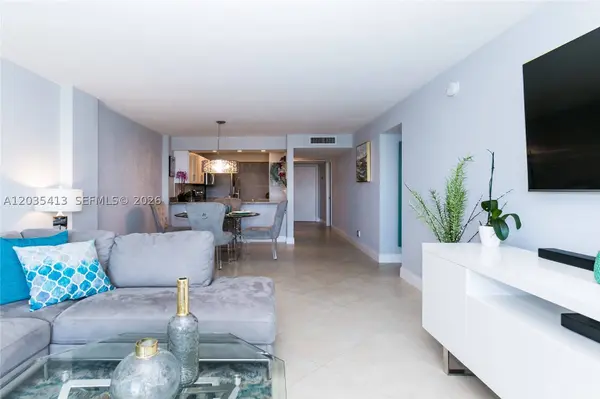 14 Royal Palm Way #6010, Boca Raton, FL 33432