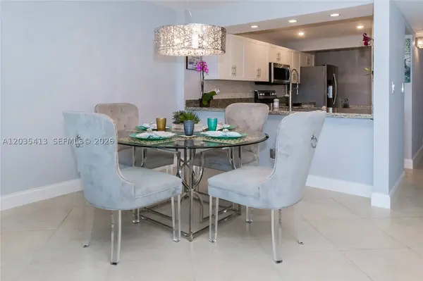 14 Royal Palm Way #6010, Boca Raton, FL 33432