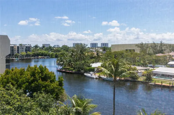 14 Royal Palm Way #6010, Boca Raton, FL 33432