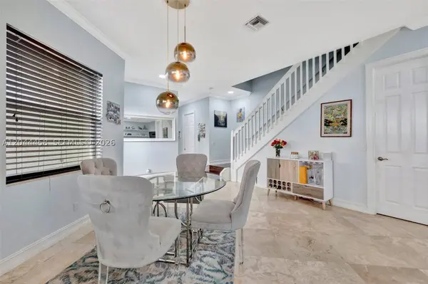 853 SW 11th Ct, Fort Lauderdale, FL 33315