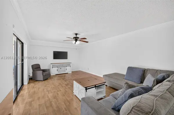 719 NW 98th Cir, Plantation, FL 33324