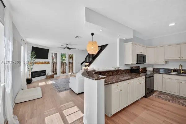 1214 W Las Olas Blvd, Fort Lauderdale, FL 33312