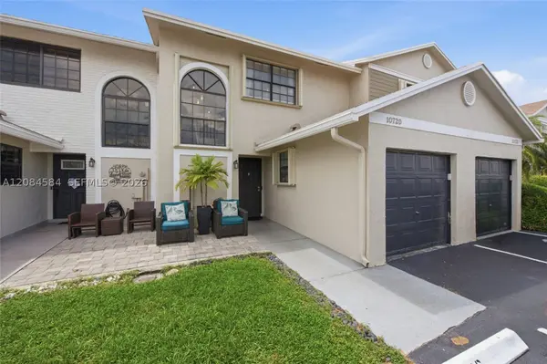10720 NW 11th St, Pembroke Pines, FL 33026