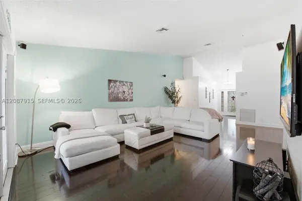 5346 NW 99th Way, Coral Springs, FL 33076