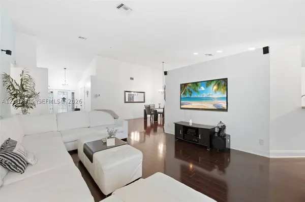 5346 NW 99th Way, Coral Springs, FL 33076