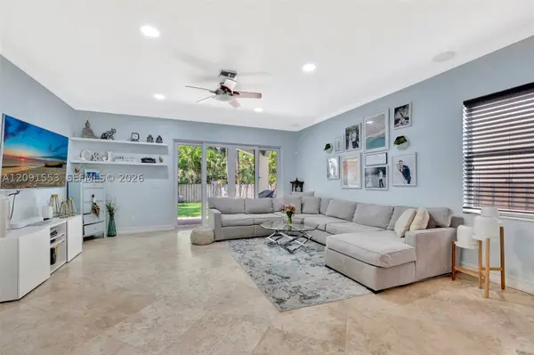 853 SW 11th Ct, Fort Lauderdale, FL 33315