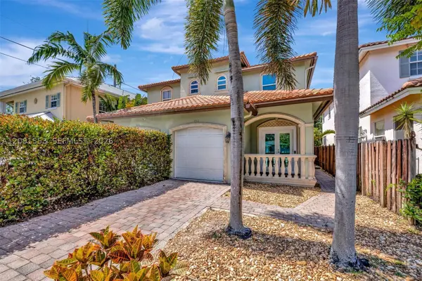 853 SW 11th Ct, Fort Lauderdale, FL 33315