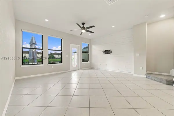 2804 Troubadour St, Palm Springs, FL 33406