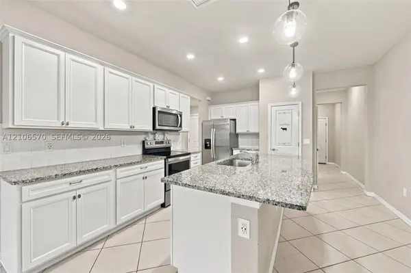 2804 Troubadour St, Palm Springs, FL 33406