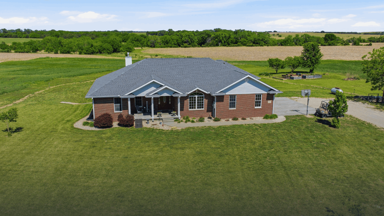 listed home in riley county