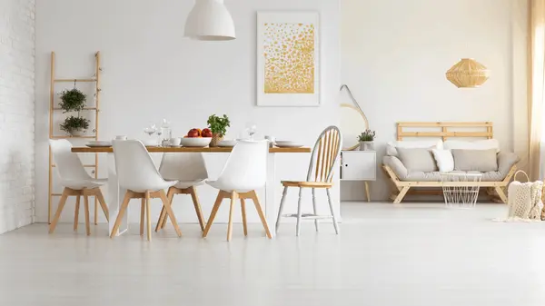 What’s the Difference Between a Buyer’s Market and a Seller’s Market?