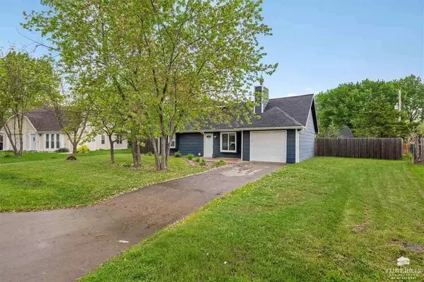 3306 Valleydale DR, Manhattan, KS 66502