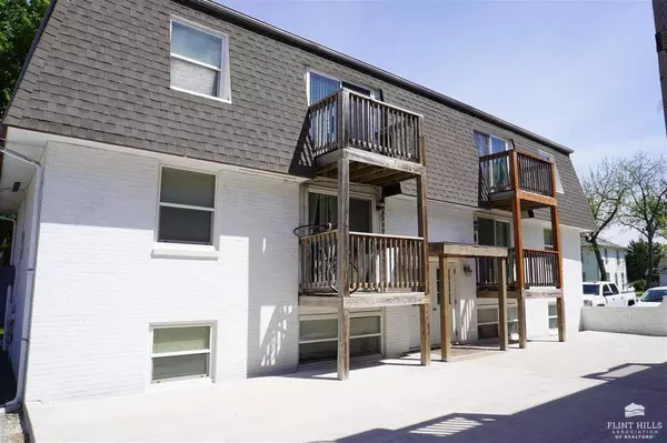 1210 Vattier ST, Manhattan, KS 66502