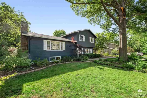 1828 Virginia DR, Manhattan, KS 66502