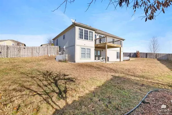 300 Kelly LN, St. George, KS 66535