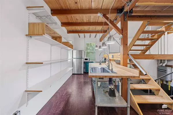 609 Allen, Manhattan, KS 66502