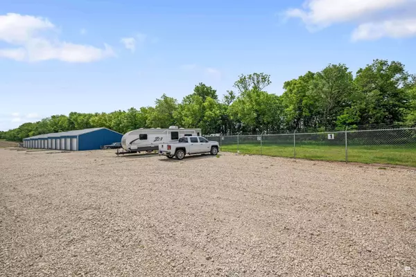 404 E 9th ST, Milford, KS 66514