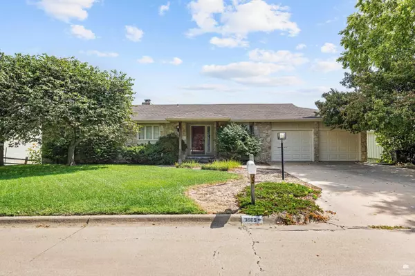 3505 Amy LN, Manhattan, KS 66502