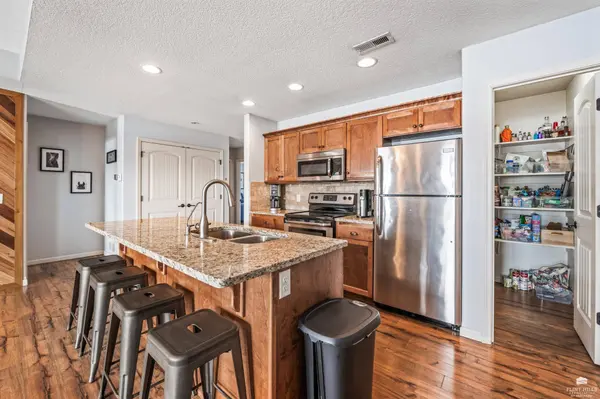 2613 T Dowling CT, Manhattan, KS 66502