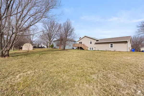 1501 Holly LN, Junction City, KS 66441