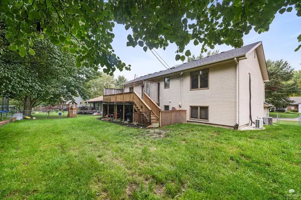 3360 Effingham DR, Manhattan, KS 66503