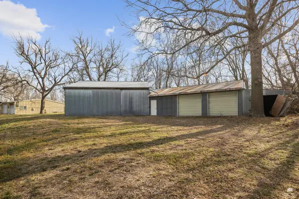 4565 HWY 99, Wamego, KS 66547