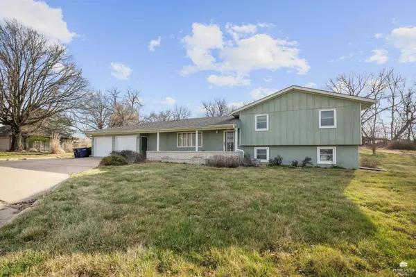 4565 HWY 99, Wamego, KS 66547