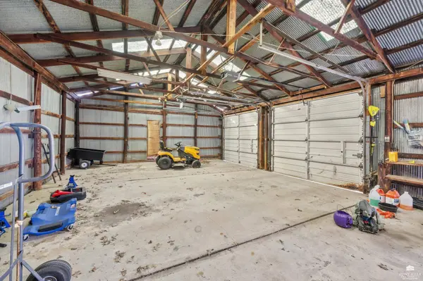 4565 HWY 99, Wamego, KS 66547