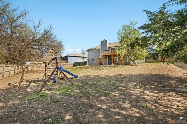 118 S Kiowa CT, Junction City, KS 66441