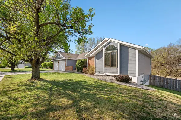 118 S Kiowa CT, Junction City, KS 66441