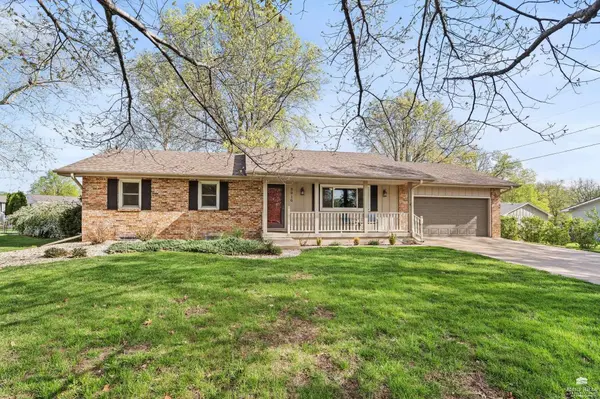 3010 James AVE, Manhattan, KS 66502